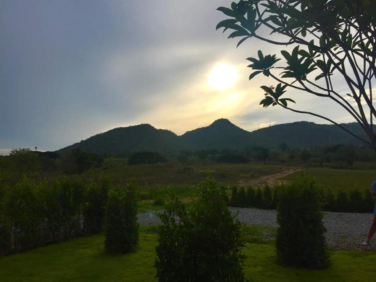 Hua Hin Lae I Aoon Hotel Buitenkant foto